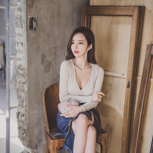 韩国长腿气质美女